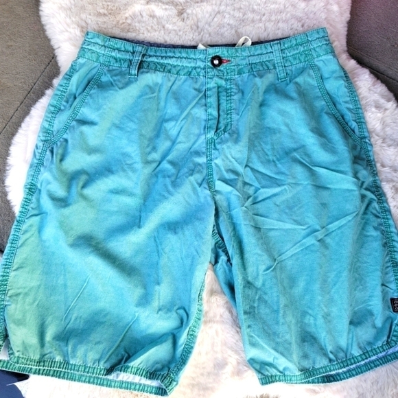2/$20 O'Neill Hybrid Shorts 30 - Picture 1 of 9